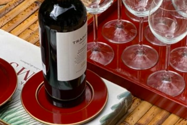 Porta Garrafa em MDF Laqueado - Vermelho Méia